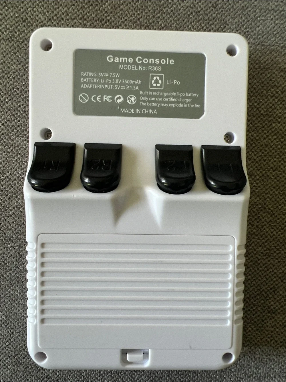 Retrotech R36S Handheld Video Game Console with Build-in 15000 Games (White)